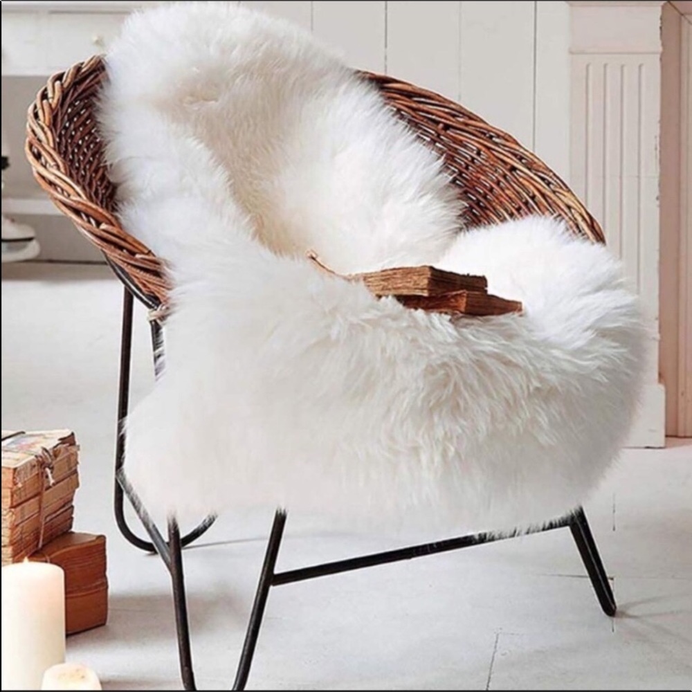 NEW Soft Faux Sheepskin Area Rugs.